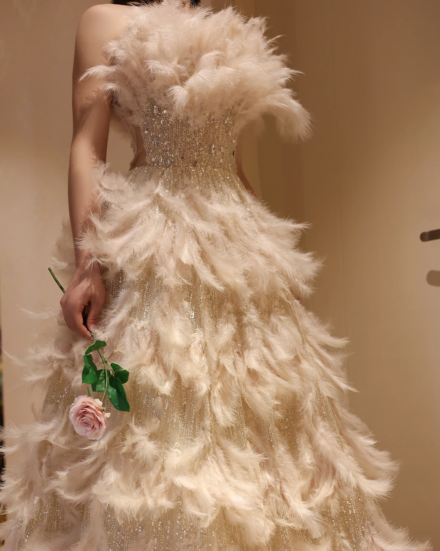 

Sharon Said Luxury Feathers Princess Ball Gown Cream Arabic Evening Dress Bubai Wedding Engament Party Dress SS732 Customized