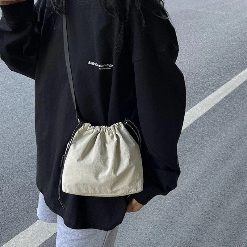 

2025 Новая элитная брендовая женская кожаная сумка на плечо известного дизайнера, повседневная винтажная парижская сумка ​