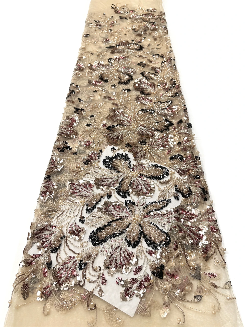 

Luxury French Embroidery Beaded Sequins Lace Fabric 5 Yards Fashion Wedding Dress African Nigerian Style Sewing Material