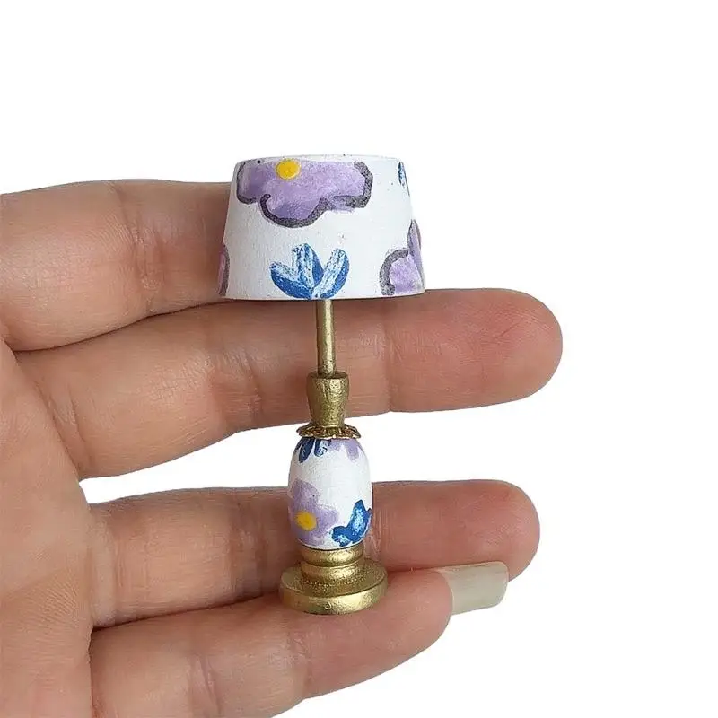 1Pc Dollhouse Miniature Wood Table Lamp Bedside Lamp Molde Mini Simulation Dolls House Sence Decor Furniture Accessories