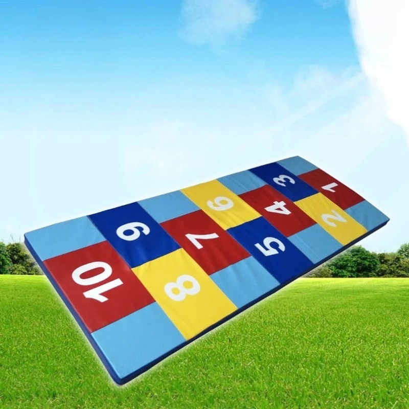 Sports Gym Fitness Sensory Training Equipment Kindergarten Early Education Numbers Alphabet Can be Customized 200x75x5cm PU