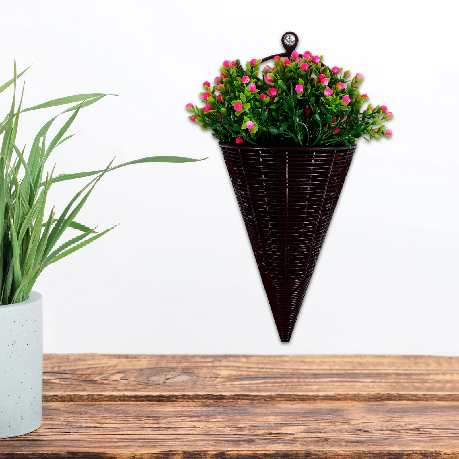 

3pcs Rattan Decorative Flower Basket Cone Shaped Hanging Planter Wall Mount Deep Brown Storage Balcony