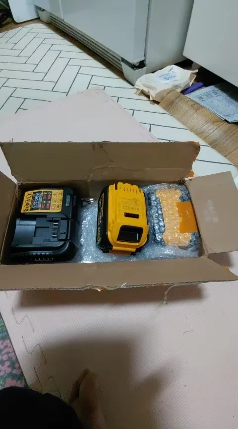 신품 100% 정품 DeWalt 9.0Ah 20V/60V 전동공구 배터리 DCB206 DCB205 DCB200 DCB203 DeWalt 호환