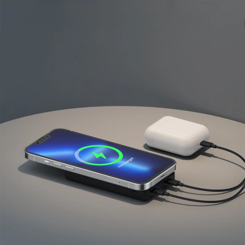 

Magnetic charging treasure is ultra-thin, compact, portable and mini-large-capacity, suitable