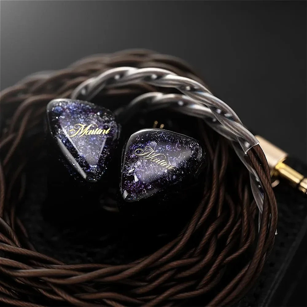 

QoA Martini Hifi In-Ear Wired Earphone 1DD+4BA+1BC IEMs Hybri Drive Headphone with 4.4mm Plug 0.78 2Pin Balance Cable