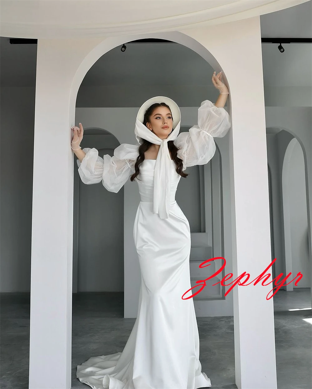 Maßgeschneidertes exquisites weißes Satin-Hochzeitskleid, eleganter quadratischer Kragen, lange Ärmel, Brautkleider, Kapellenschleppe, Meerjungfrauenkleider