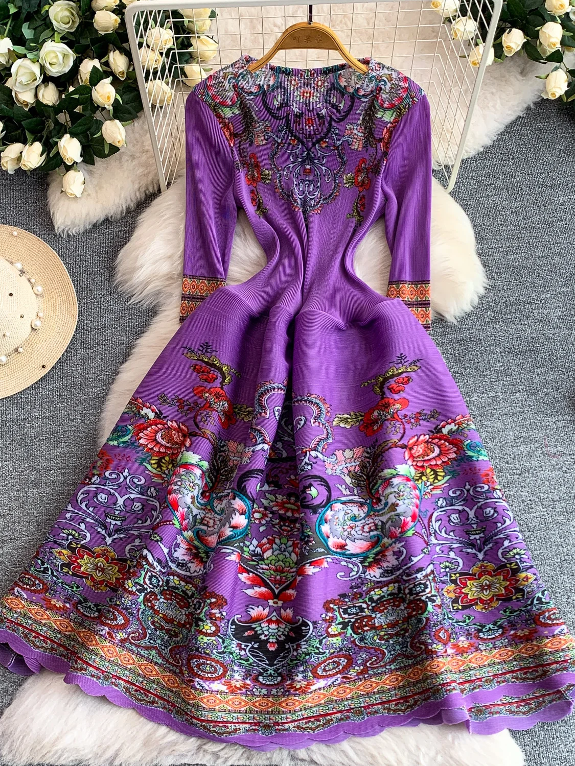 Elegant Romantic Print Vintage Elastic Pleated round Neck Dress Women Summer Waist Cinching Slimming Long Dress Commute Style
