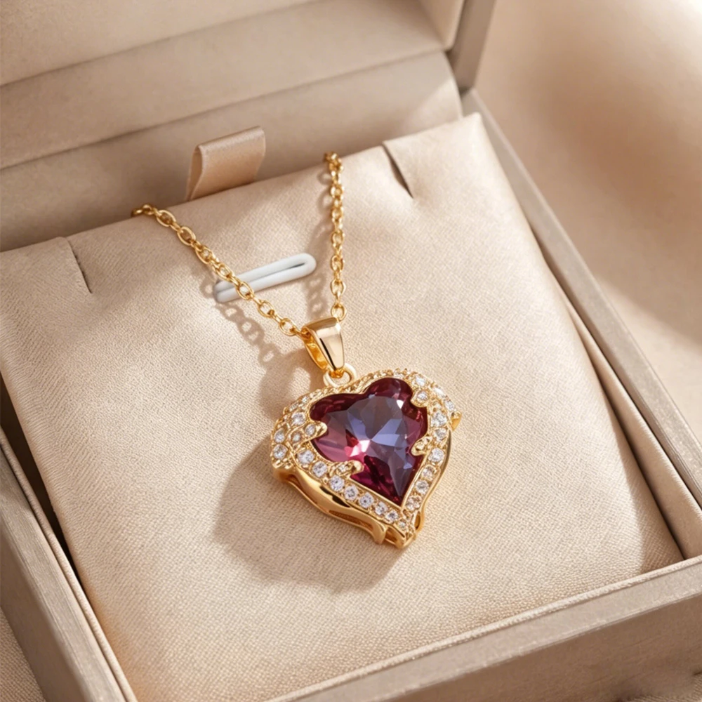 Heart Locket Necklace Photo - Collier pendentif cœur océan en cristal