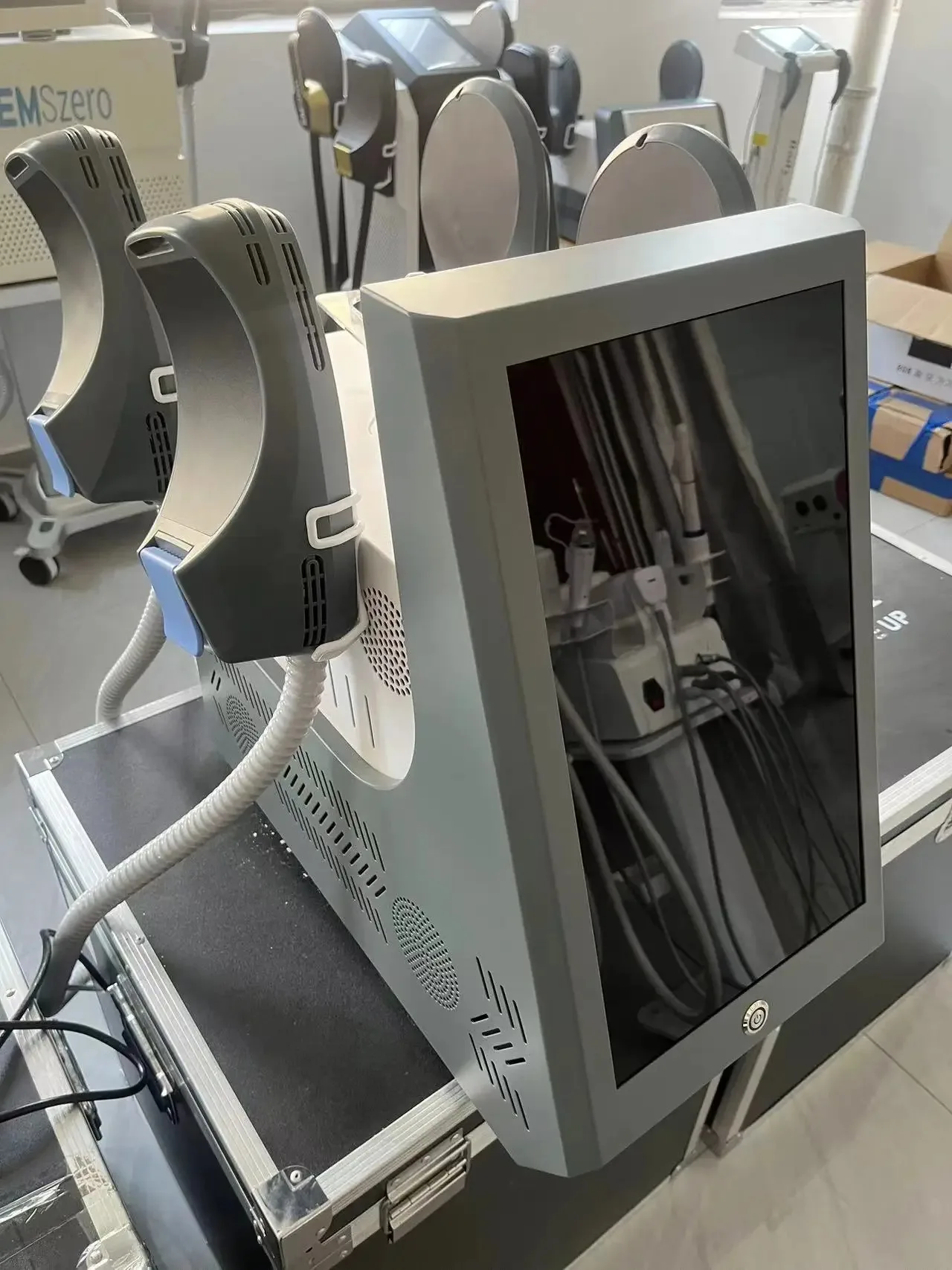 New HI-EMT muscle stimulation EMS Zerong machine electromagnetic body sculpting machine 6500W high-power weight loss machine