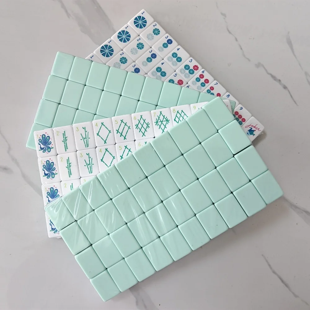 Best Selling Pale Turquoise Luxury Mahjong Set American Mahjong Game Tiles 4-Layer Acrylic Mah Jongg Sets for Table Activities