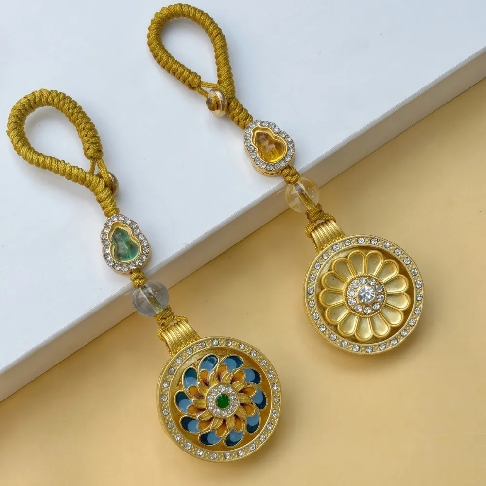 Retro Sand Gold Sunflower Keychain Metal Lucky New Year Pendant Ancient Style Bag Pendant Zodiac Key Ring Gift