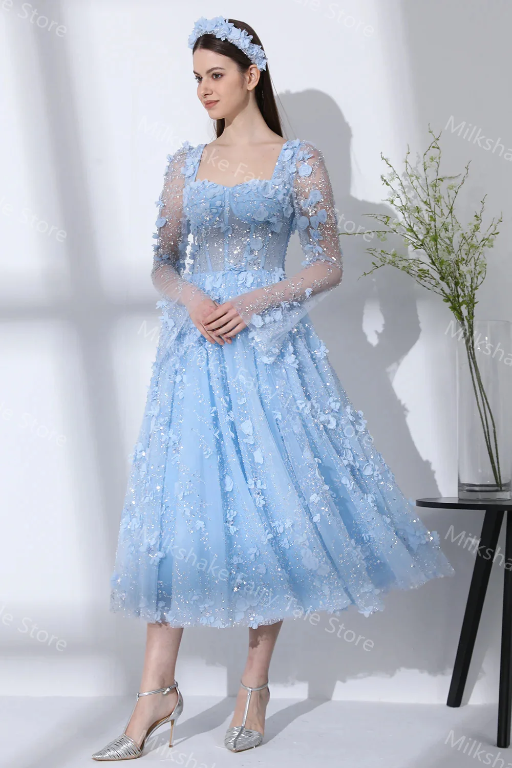 فساتين كوكتيل نسائية زرقاء لامعة عربية فاخرة من الدانتيل بأكمام طويلة فساتين حفلات طول الشاي مخصصة تنانير ضيوف الزفاف في دبي