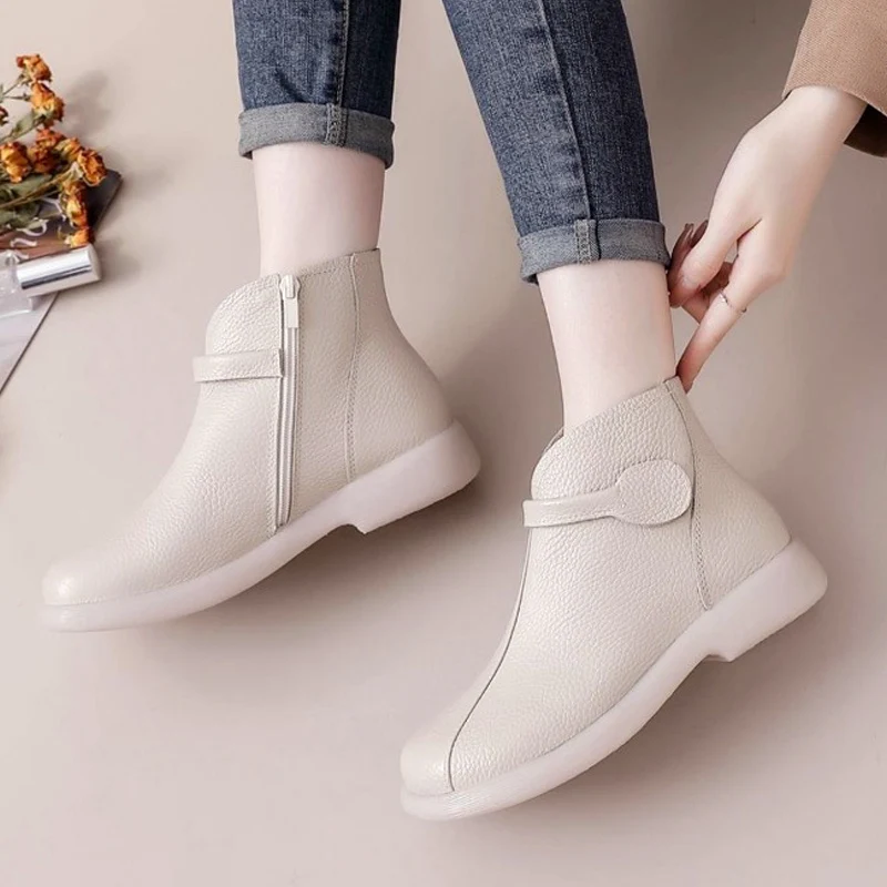 2025 Autumn Early Winter Genuine Leather Shoes Women Ankle Boots Soft Retro Brand Ladies Boots Plus Size 41 Beige Black D645