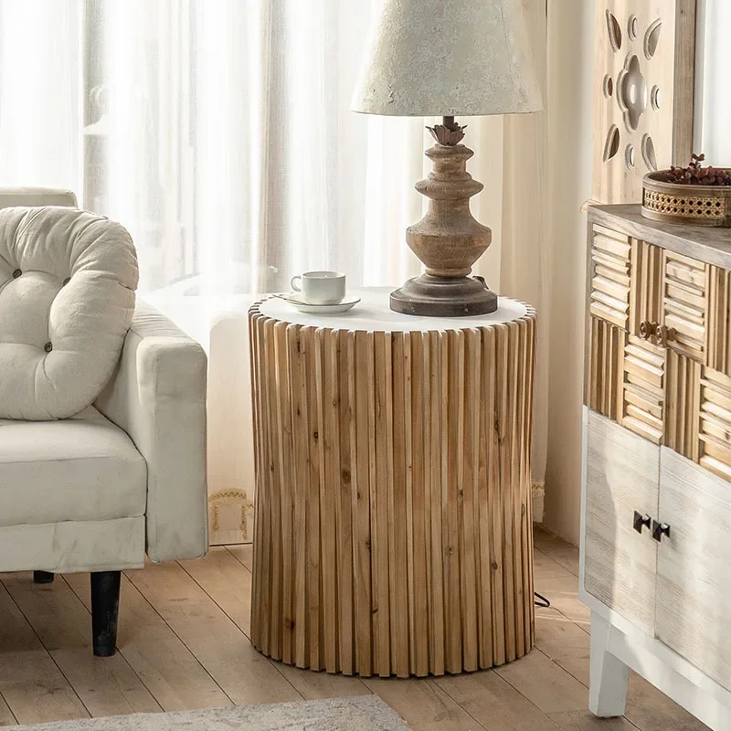 Wabi-sabi retro, mesa redonda pequeña de madera maciza antigua, mesa de centro de balcón B, sofá de sala de estar