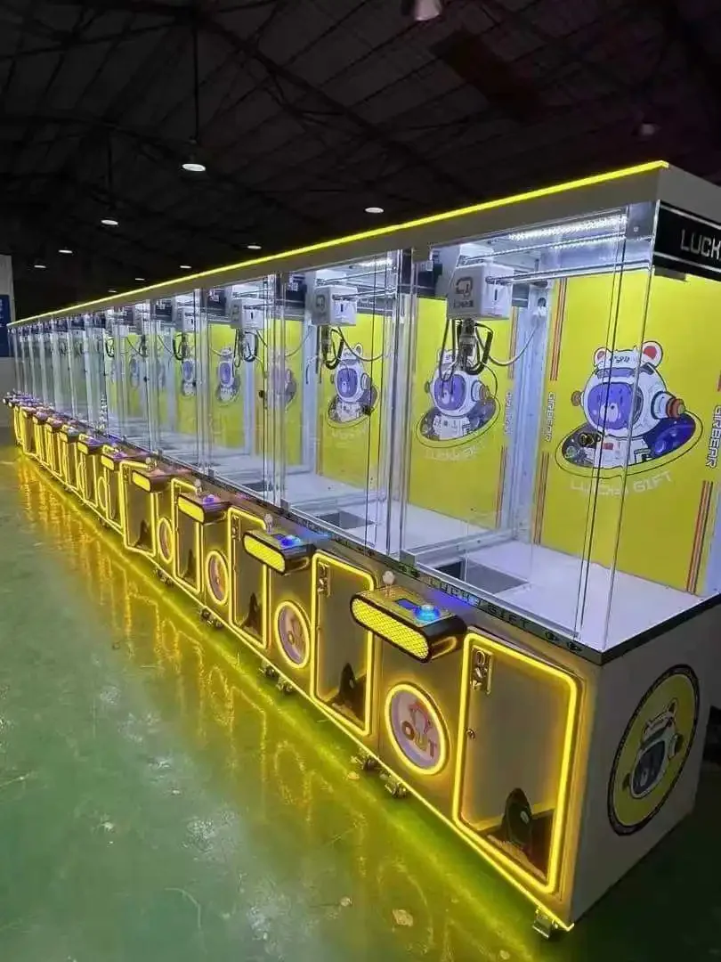 

Doll Grabbing Machine Coin Operated Toy Vending Claw Crane Machine Transparent Cabinet Arcade Claw Machine With Card Payment