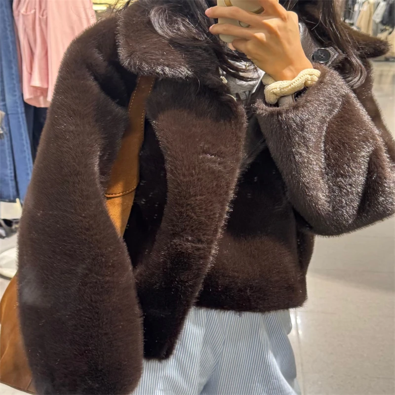 سترة نسائية طويلة من الجلد الصناعي قابلة للعكس لخريف 2025 عصرية ومثيرة على الوجهين وخفيفة فاخرة #2