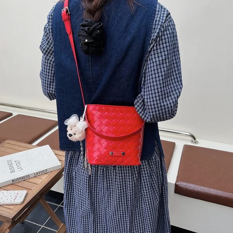 

Elegant Top Handle Tote Bag For Women In Durable Leather With Spacious Compartment For Shopping
