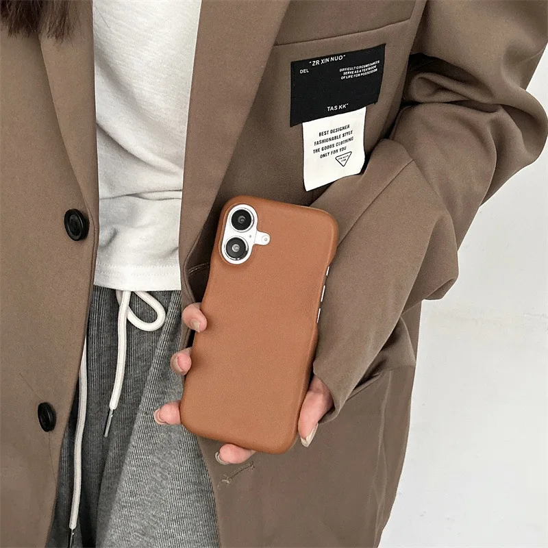 Cyd Capa de telefone de couro de cor sólida simples para iPhone 16/15 Pro Max/15/14/13 - Capa de casal estilo nicho, capa protetora fina