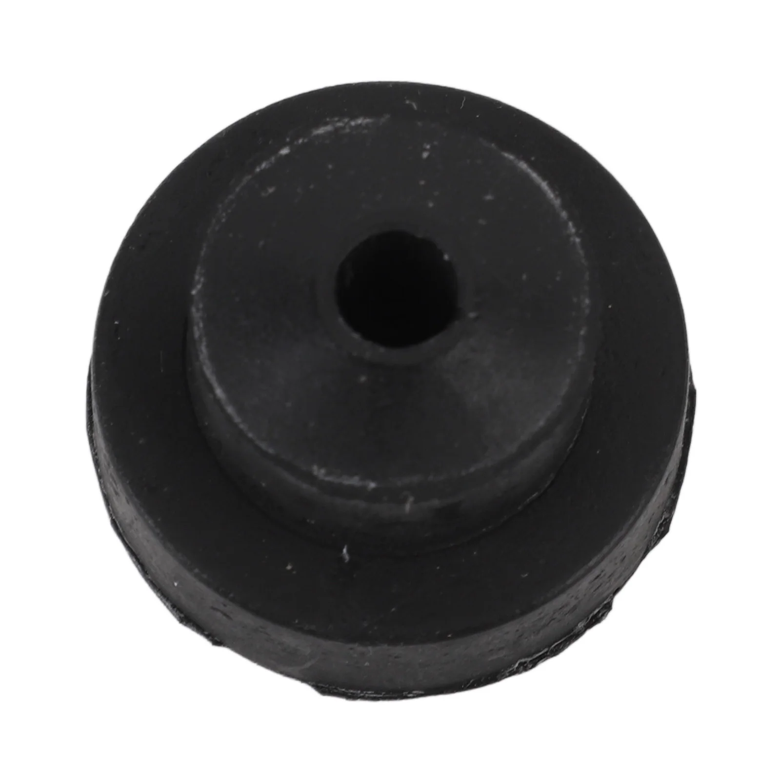 บุชยึดคอนเดนเซอร์ ดูดซับแรงสั่นสะเทือน สำหรับเครื่องปรับอากาศ รุ่น 80175 SE0 000