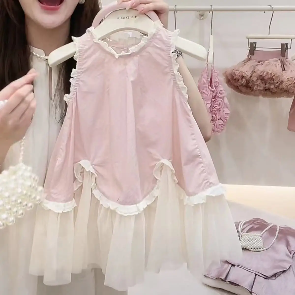 

New Children's Fishtail Skirt Lace Splicing Design Sense Princess Dress Girls' Tank Top Dress Summer