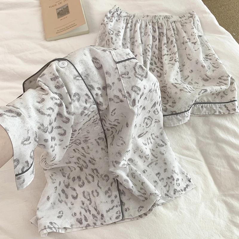High Quality Spring Summer Women's Pajama Set Light Gray Leopard Print Sleepwear Homewear Short-sleeved 2 Piece Pajamas Set