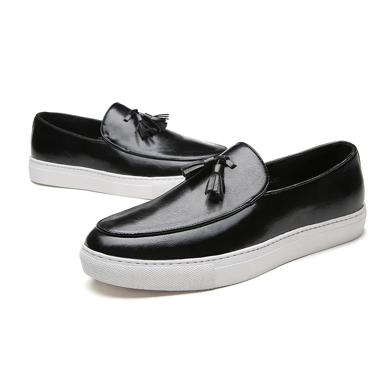 Scarpe vulcanizzate da uomo scarpe con plateau Slip-on Lazy Casual scarpe in pelle Pu Zapatos De Hombre