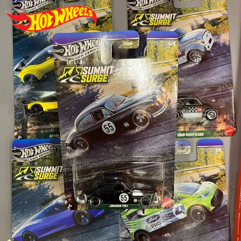 

Коллекционная модель автомобиля Hot Wheels Silver Series Gdg44: Ford Supervan 4, Aston Martin, Jaguar Mk1, Fiat, McLaren (литые машинки)