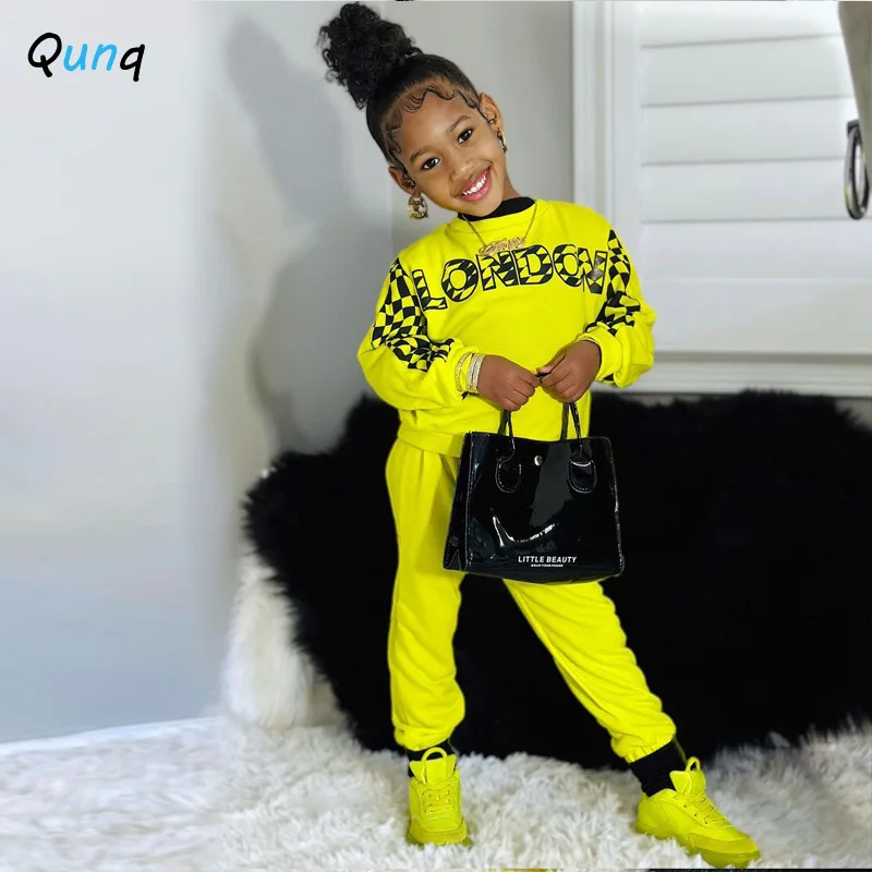 

Qunq 2024 Spring Clothing New Girl's Leisure Sports Print Letter Round Neck Long sleeved Top and Pants kids Two piece Set