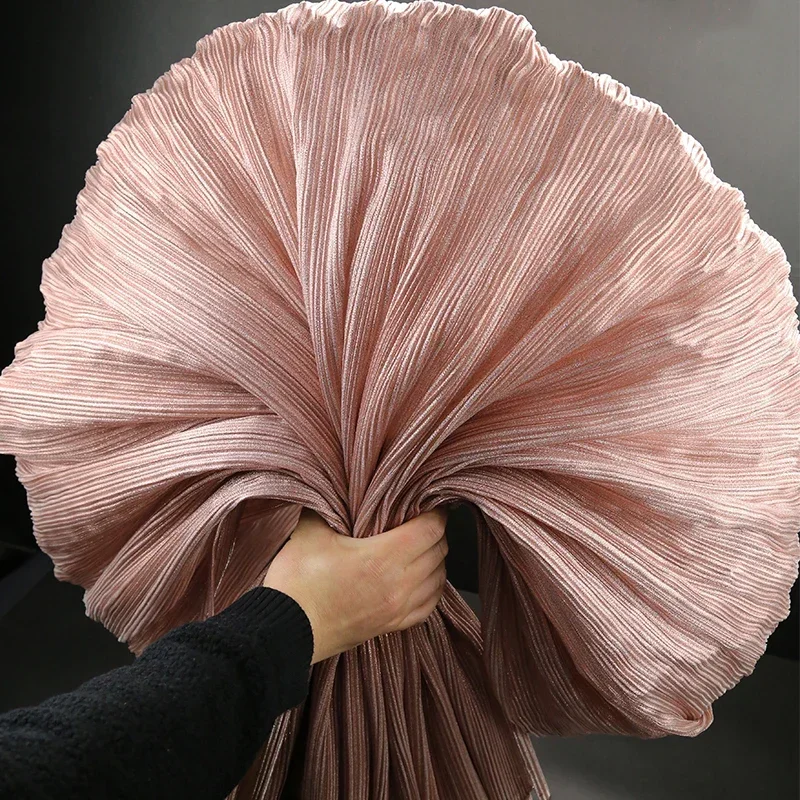 Tela Plisada Miyake Metálica Perlada de 100x143 cm para Confección de Vestidos de Novia, Decoración de Escenarios, Manualidades y Estilismo