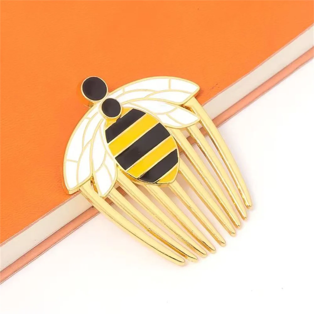 Cartoon Girl Cute Little Bee Hair Card Hair Anime Animation Peripheral CosProps Hair Clip Badge Gift Men Women Backpack Jewelry