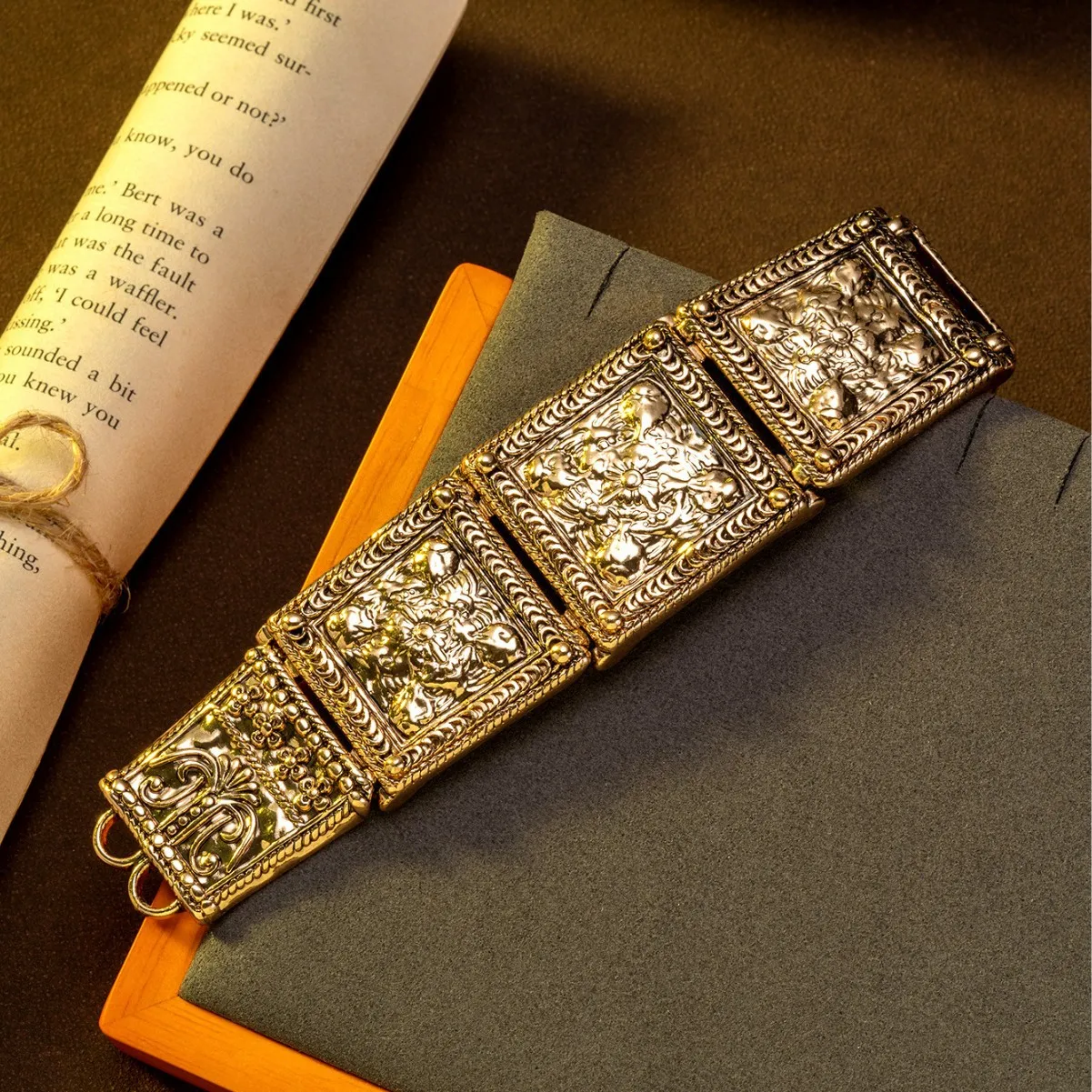 Medieval vintage heavy industry embossed square brand bracelet retro texture hand ornament  carved bracelet
