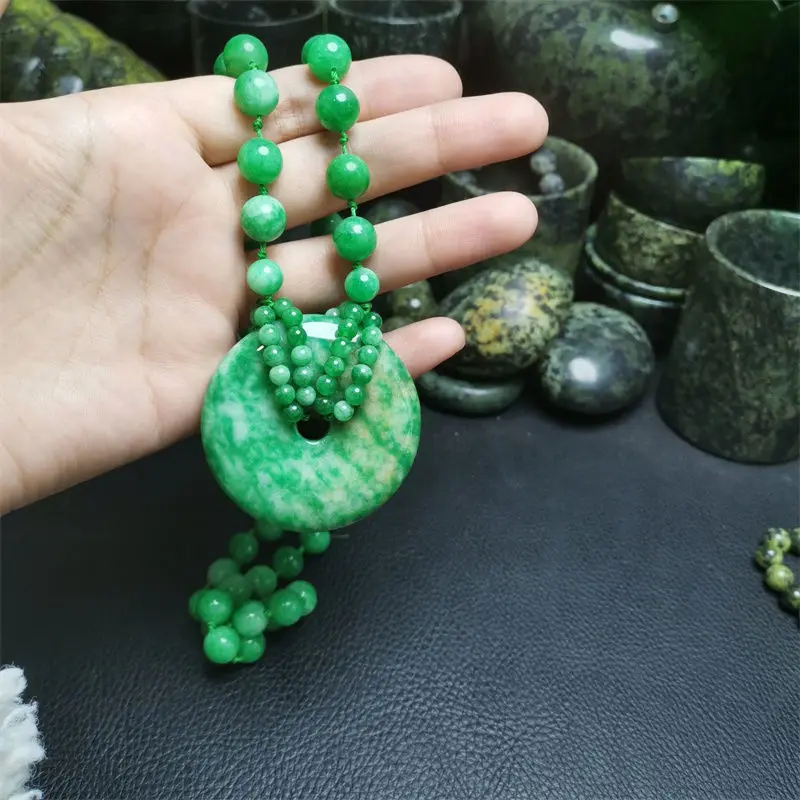 

New Natural Jade Gan Qing Jade Buckle Pendant Fashion Joker Sweater Chain Jewelry