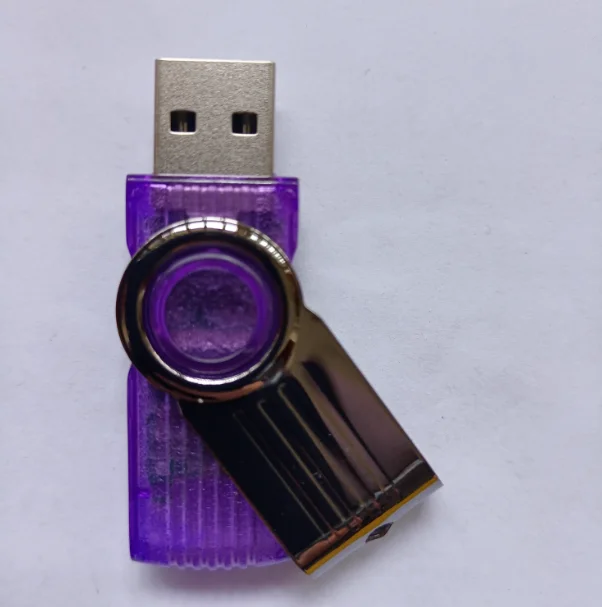 رقاقة EMMC ذات 53 سنًا لوحة تحكم محرك فلاش USB رقاقة تحكم CBM2199S تتطلب الإنتاج الضخم دون مذبذب كريستال
