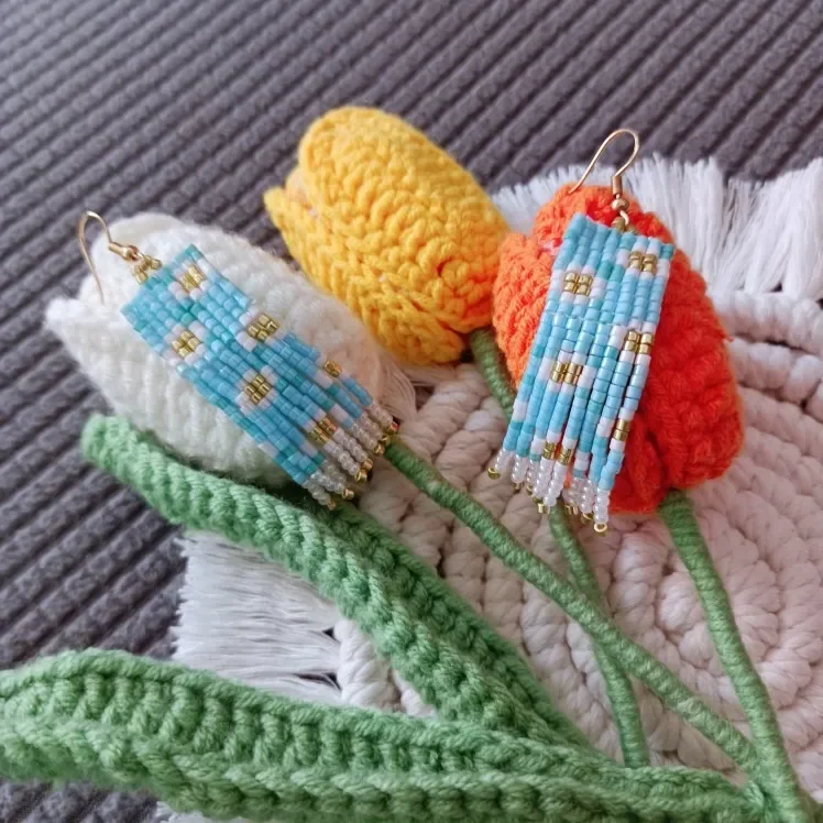 

ZGMXR Rice bead earrings Rural Flower Freshness Hand knitting Tassel Originality Bohemia Alloy Fashion Versatile Beaded earrings