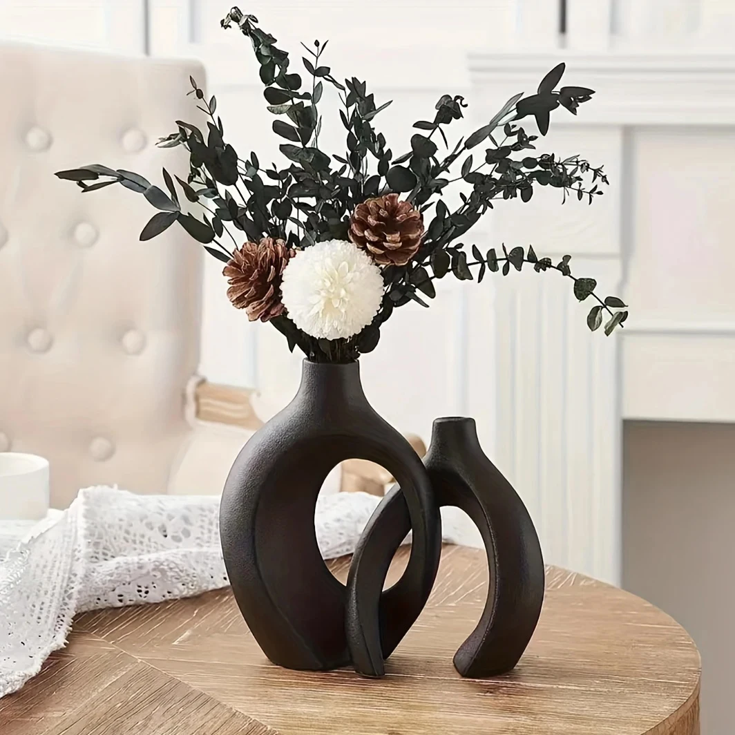 Hollow Nordic Modern Ceramic Vase Works of Art Boho Hollow Flower Vase for Minimalist Living Room Bedroom Study Cafe