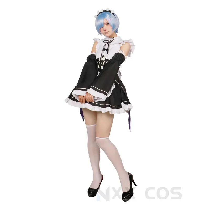 REM and Ram cosplay re: zero Kara hajimeru isekai Seikai kawaii cosplay costume party role play Comic Con wigs Coser prop