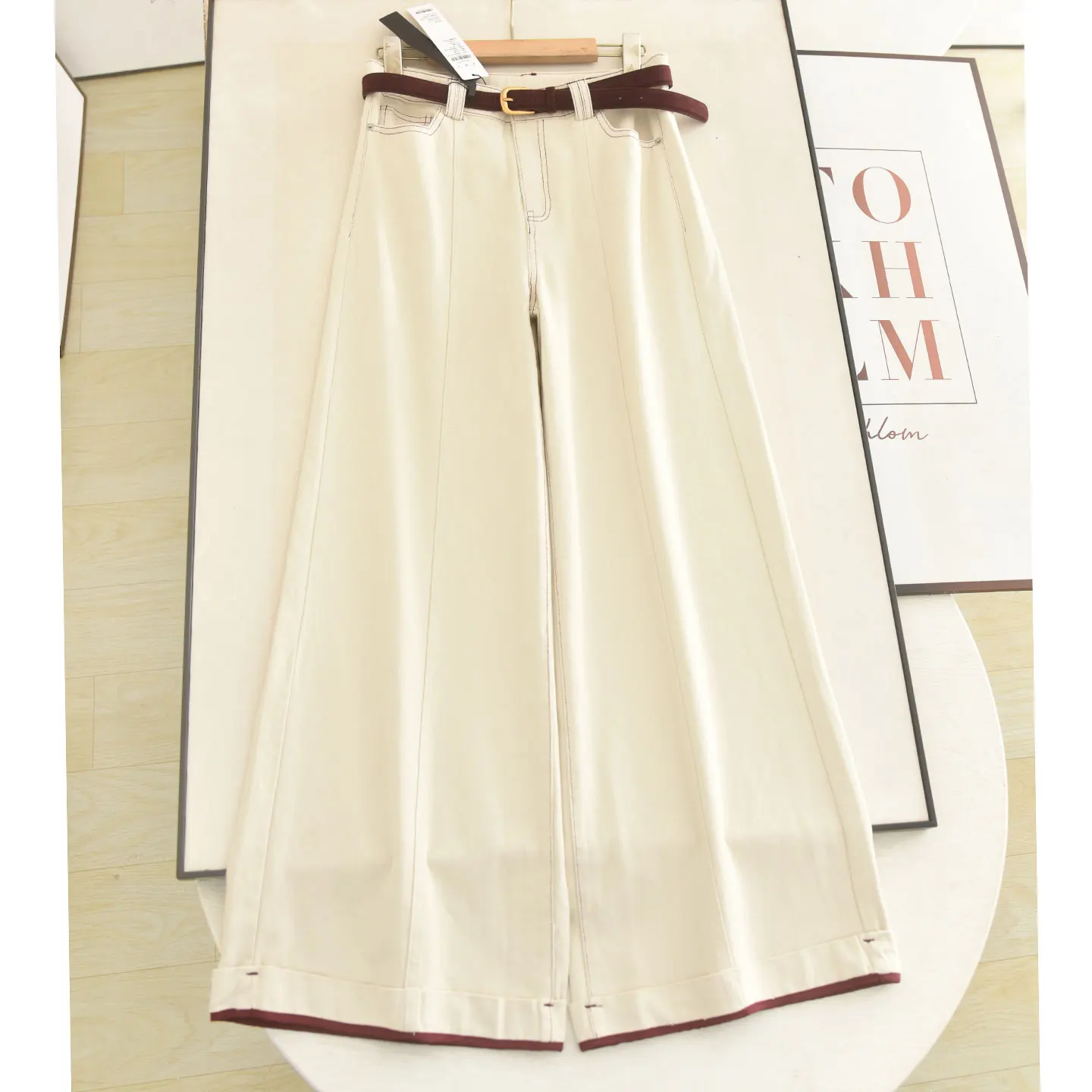 Elegant High Waist Straight Leg Jeans with Belt Casual Versatile Slimming Cuffed Wide Leg Denim Pants for Women Autumn 2026
