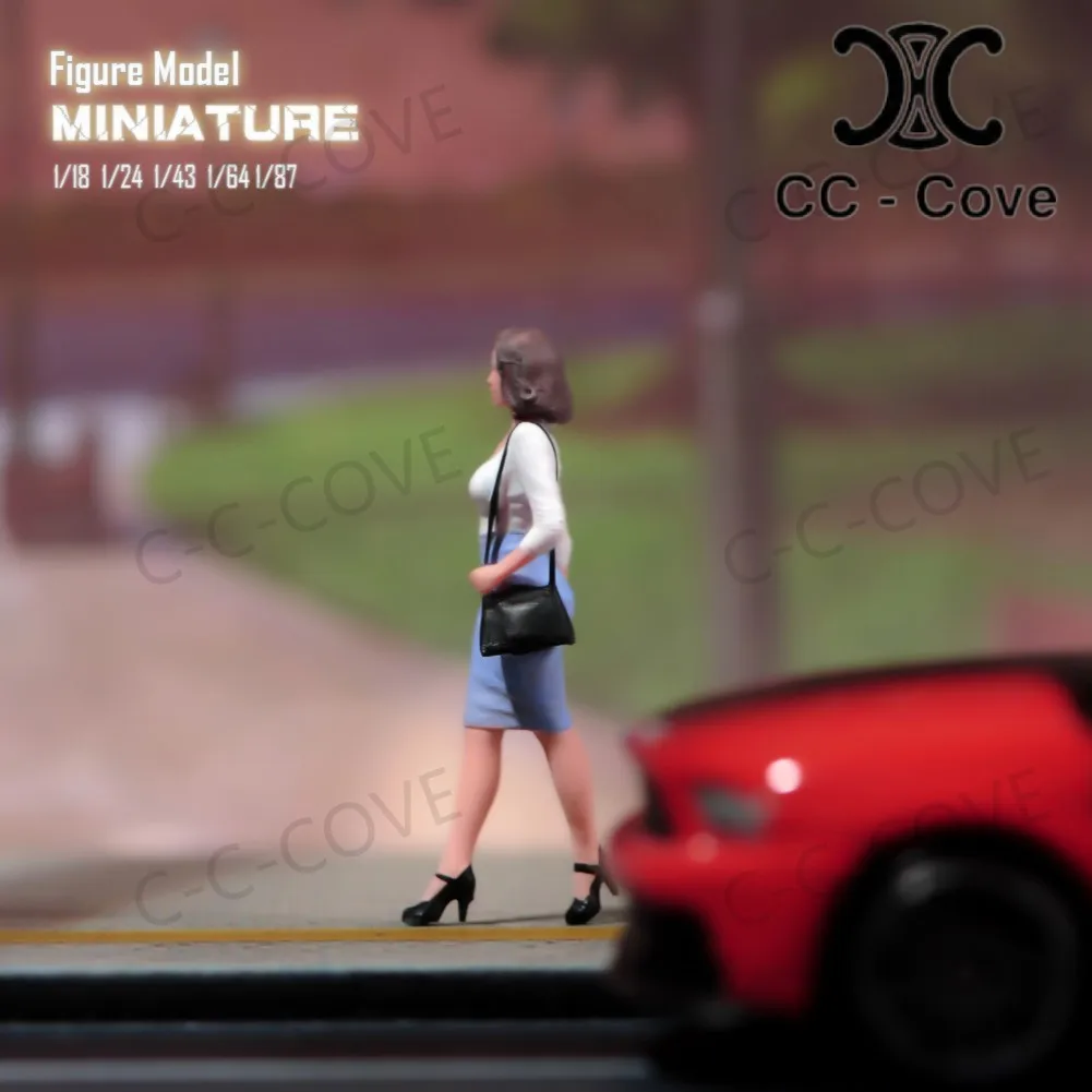 رسمت المنمنمات1/18 1/24 1/43 1/64 1/87 فتاة فكرية ترتدي الأزرق الورك المعانقة تنورة نموذج لجسم اللعب عرض الديكور