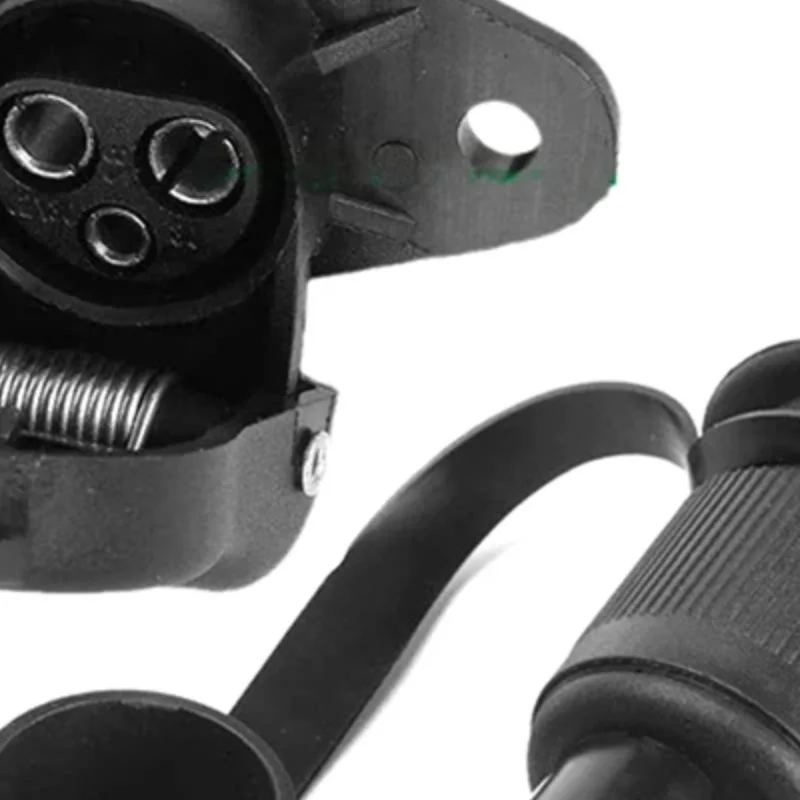 

3 Pin Trailer Socket Connectors Round 3 Pole Plug-in Trailer Tractor Plug for Electrical Caravan Truck 12V
