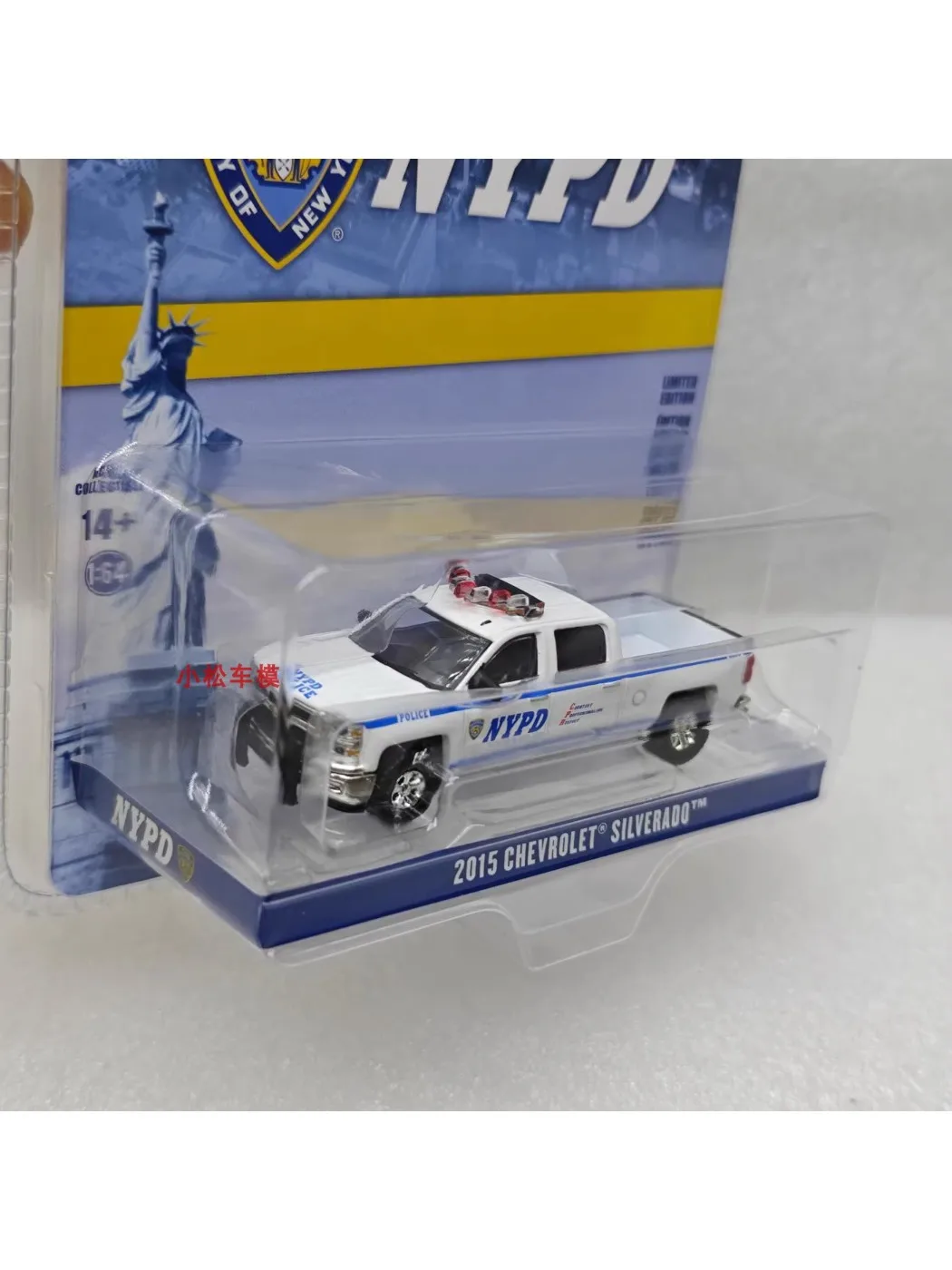 

1:64 2015 Chevrolet Silverado — Нью-Йоркская полиция 30093 Усовершенствованная коллекция автомобилей с орнаментом