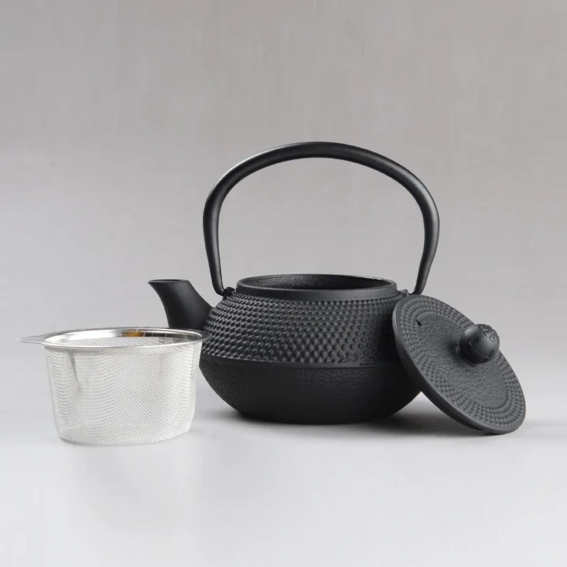 Small Japanese Iron Tea Pot with Stainless Steel Infuser Cast Teapot 300ML  Kettle for Boiling Water Oolong