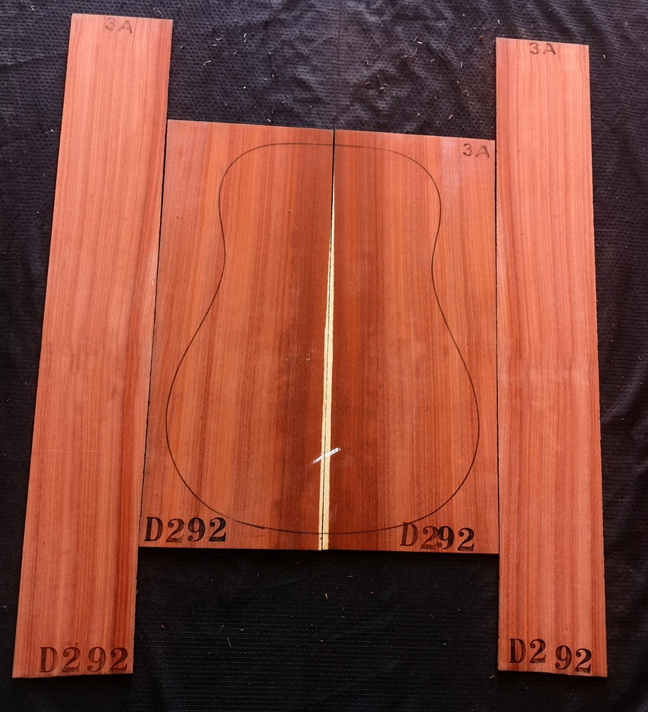 3A Grade African Padauk Guitar Back Side Veneer Wool Material Full Single Guitar Making Material