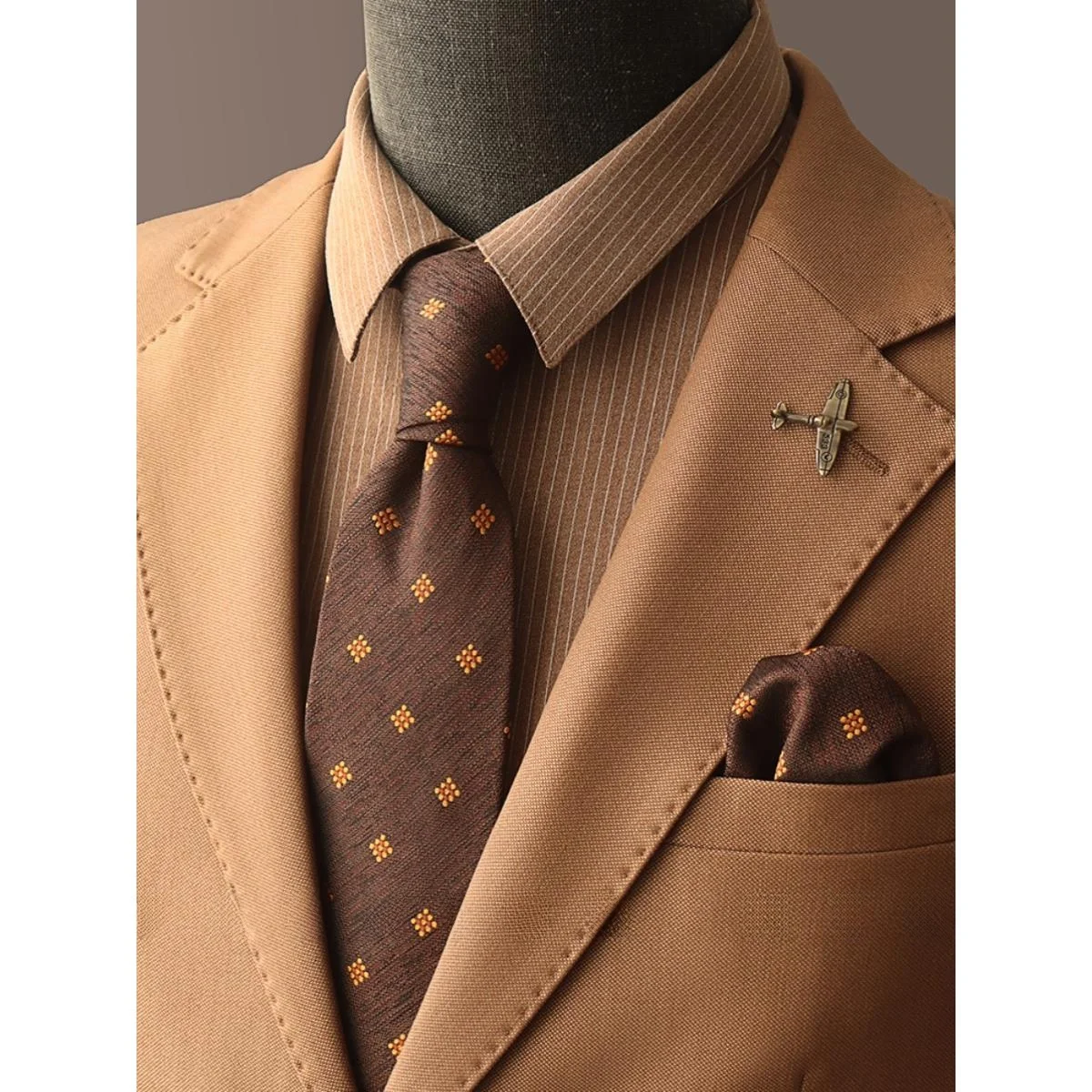 cravate-de-mariage-marron-haut-de-gamme-faite-a-la-main-pour-homme-–-accessoire-elegant-raye-pour-costume-de-ceremonie-et-de-mariage