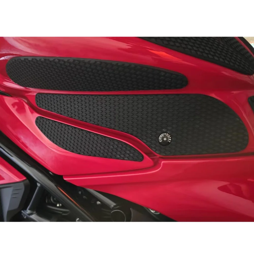 Motorcycle Tank Grip Side Decals Anti Slip Tank Pad Stickers For MV Agusta F3 675 Superveloce 800 SV800 2012 to 2024