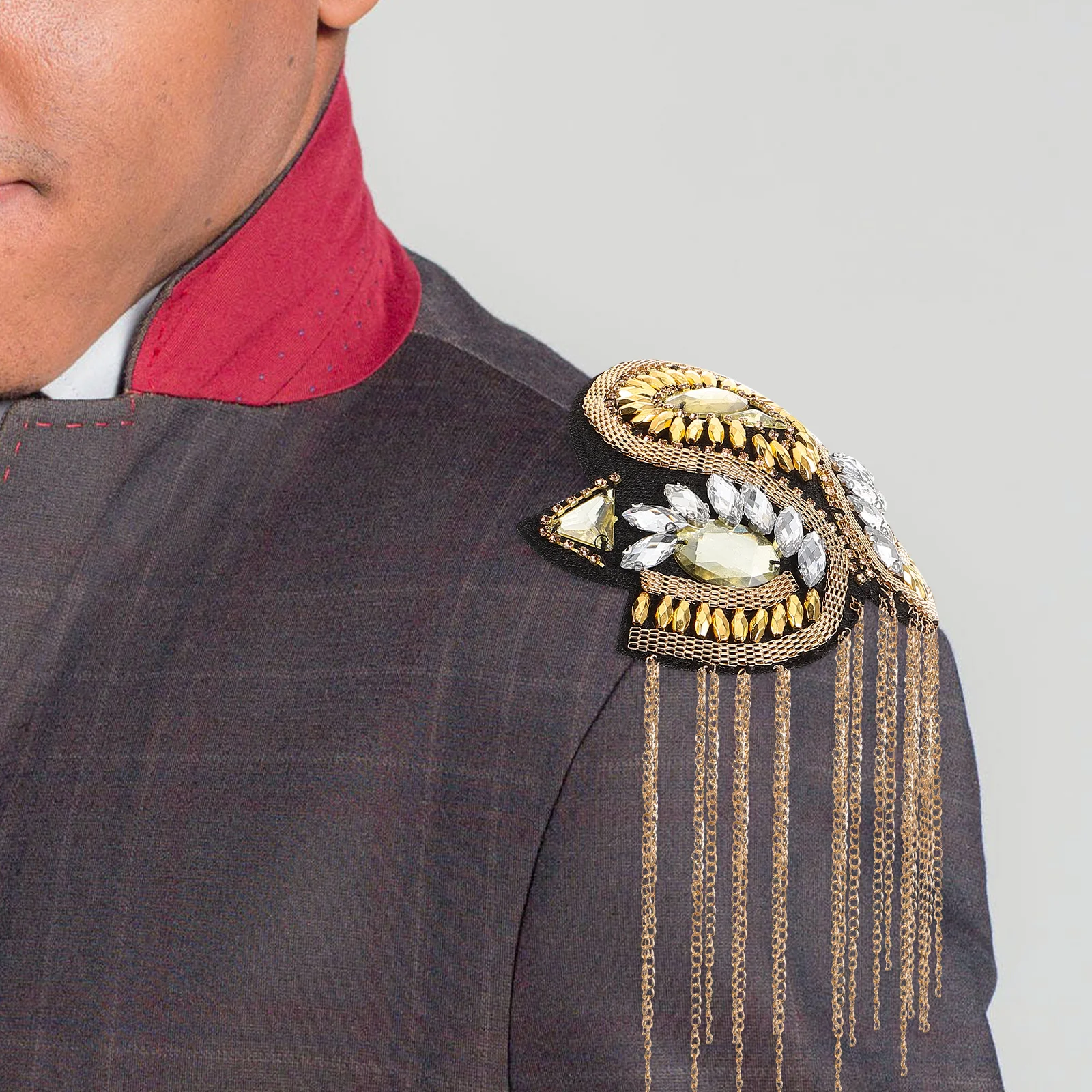 

Rhinestones Shoulder Board Epaulets Accessories Golden Decor Men Women Brooch Vintage Metal Tassel Fringe Badge