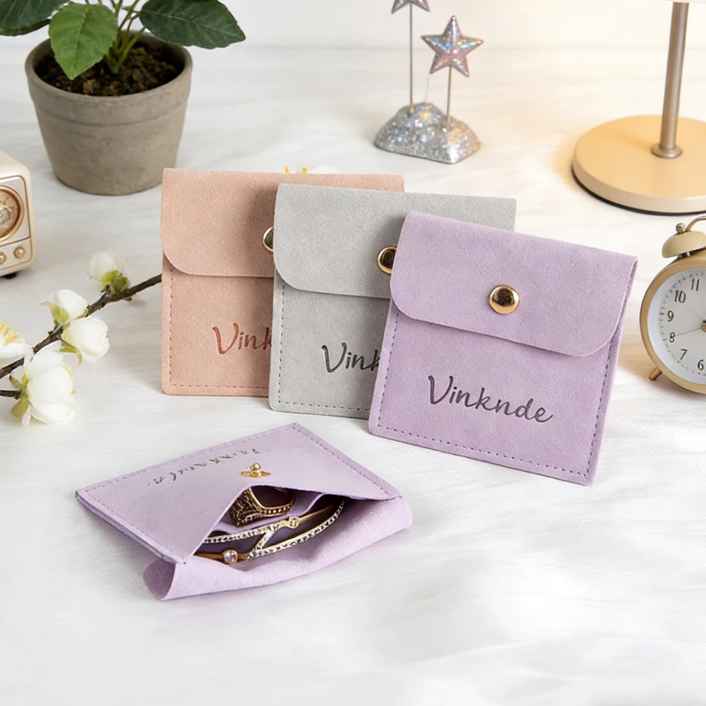 

100Pcs 6x6cm Personalized Logo Velvet Snap Gift Bags Microfiber Suede Jewelry Packaging Pouches with Divider Wedding Favor Sack