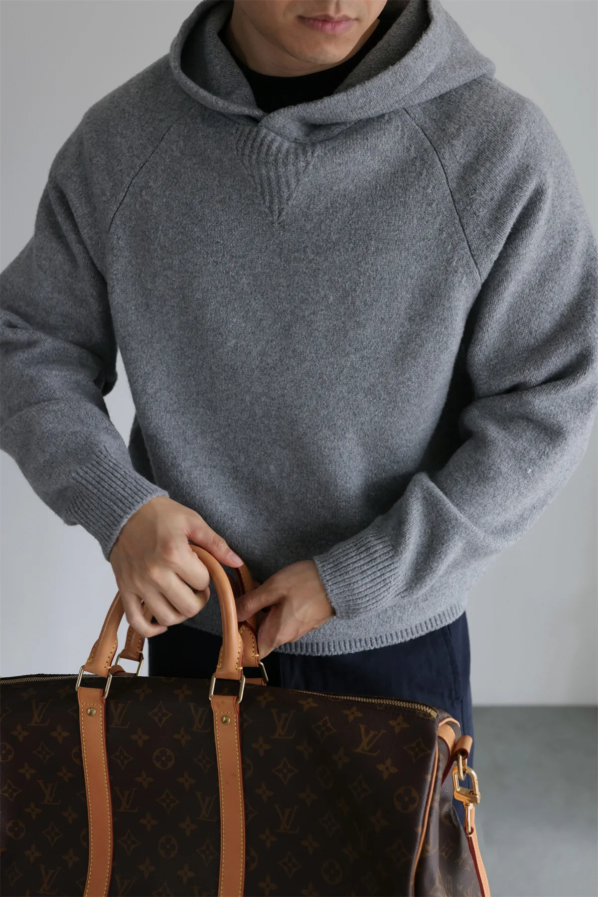 American retro heavy sanding simple hooded sweater men's autumn and winter thick warm lazy Joker pullover.