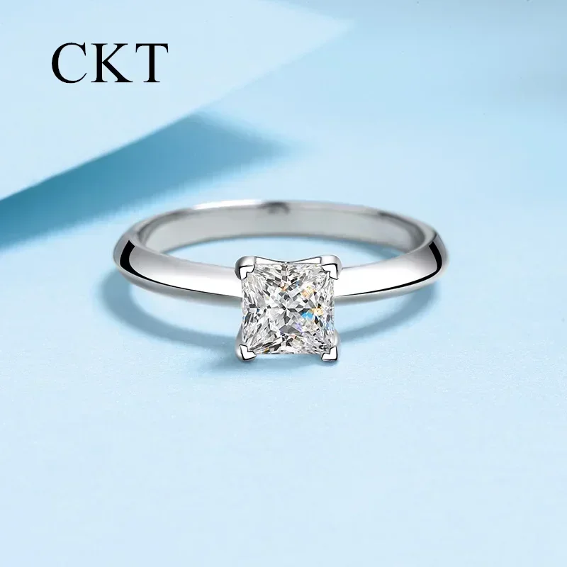 

18-каратное белое золото Pt950, платиновое квадратное кольцо принцессы для подруги, 1-2 карата, кольцо с муассанитом, сверкающий бриллиант, свадебные ювелирные украшения