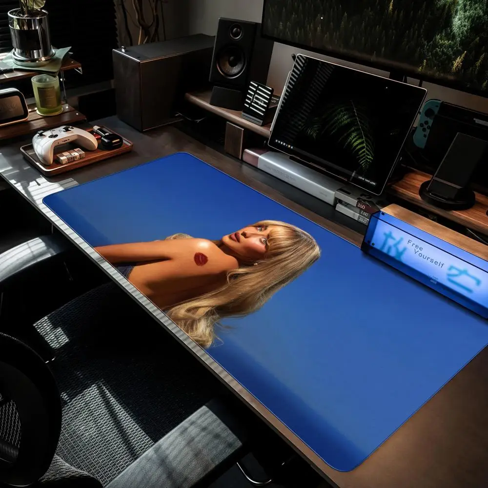 لوحة ماوس قصيرة n Sweet Sabrina Carpenter MouseMat XXL ملحقات الكمبيوتر لوحة مفاتيح كبيرة لطاولة الكمبيوتر المحمول وسادة المنتج الجديد