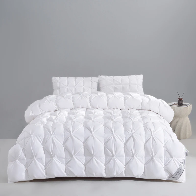 Winter Down Duvet Filled with 95 White Goose Down 100% Cotton Duvet Shell Fabric Warm Comfortable and Breathable Winter Bedding